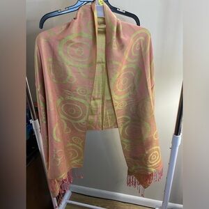 Cashmere light pink and light green